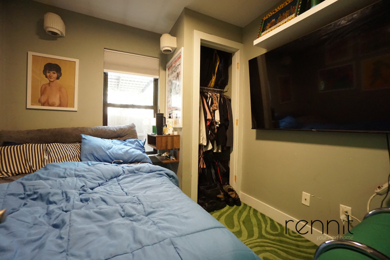 1160 Halsey St, Apt 1 Image 8