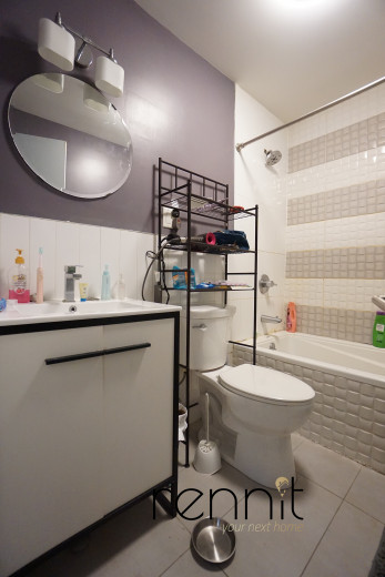 1160 Halsey St, Apt 1 Image 9