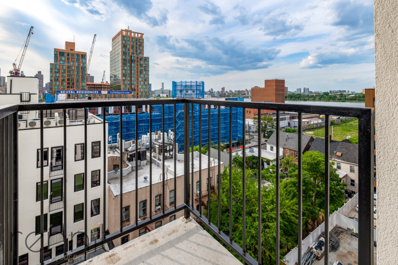 26-24 4th St, Apt 610A Image 1