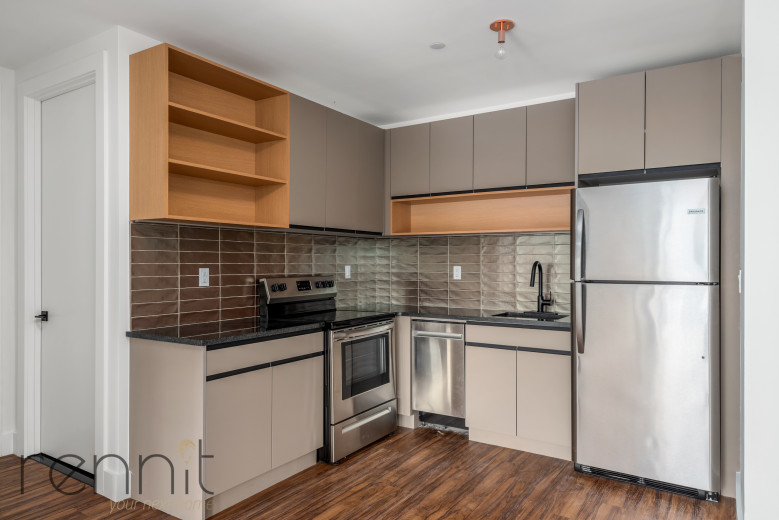 26-24 4th St, Apt 610A Image 2