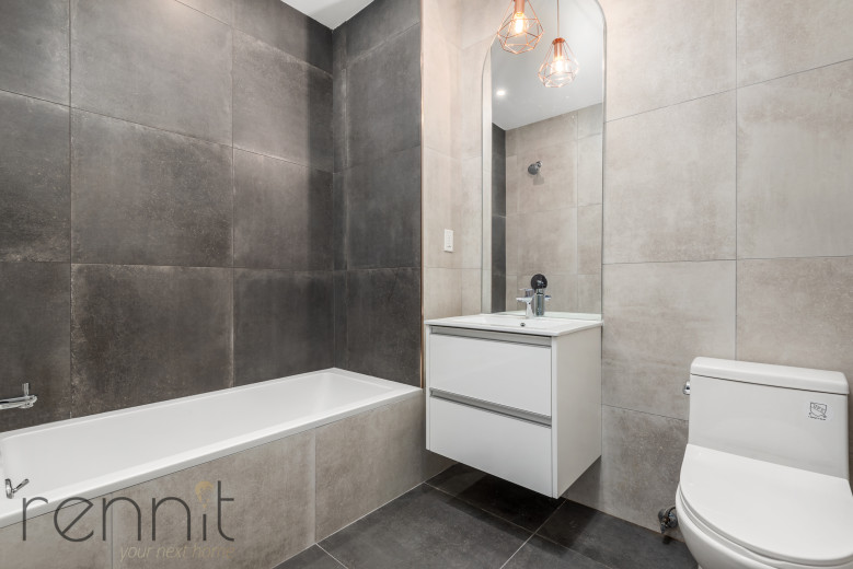 26-24 4th St, Apt 708A Image 9