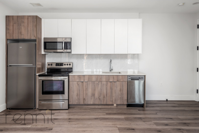 125 Kings Hwy, Apt 3B Image 2