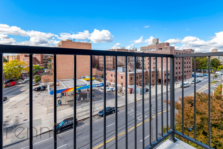 125 Kings Hwy, Apt 3B Image 3