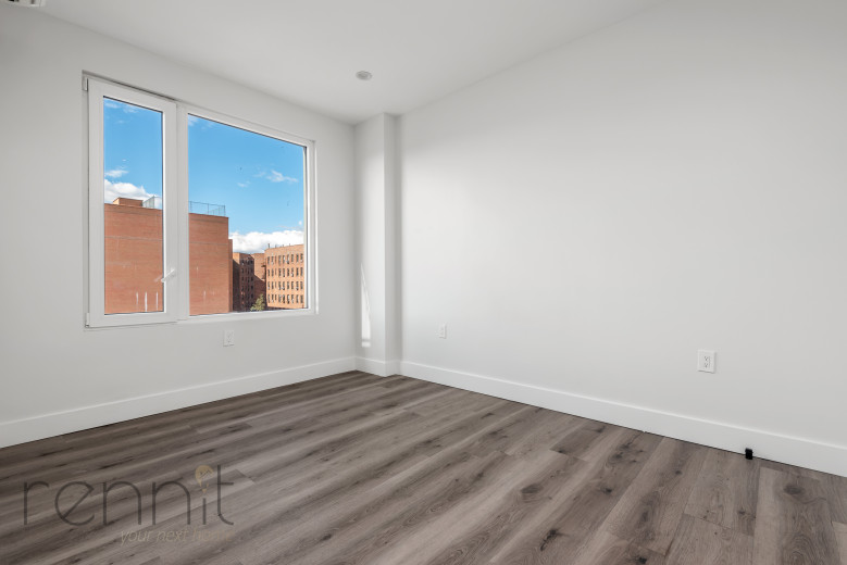 125 Kings Hwy, Apt 3B Image 4
