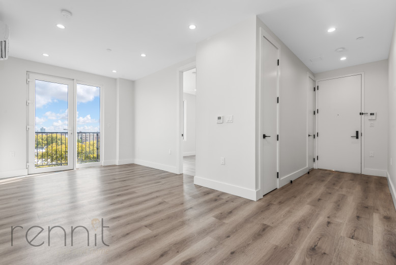 125 Kings Hwy, Apt 7B Image 1