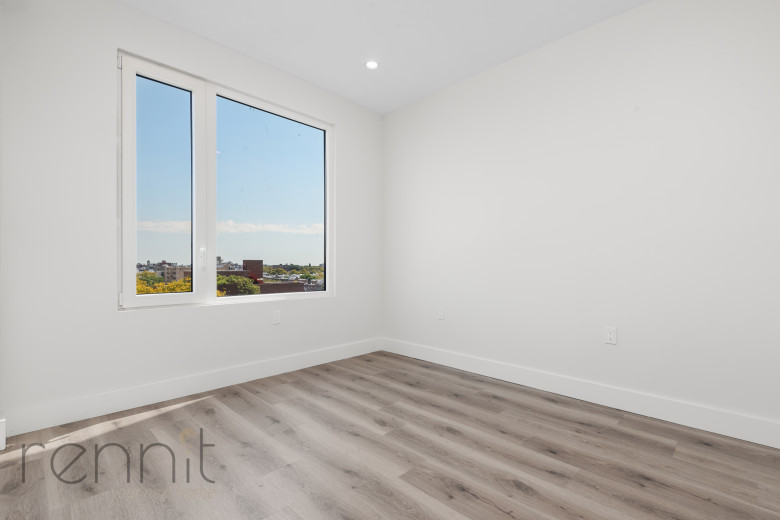 125 Kings Hwy, Apt 7B Image 10