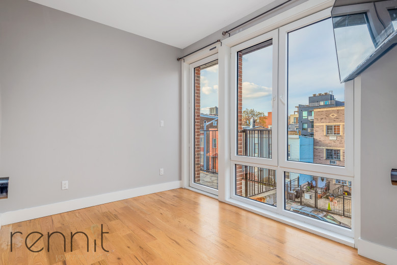 100 Suydam St, Apt 4C Image 4