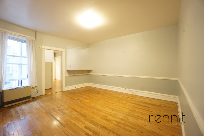 370 Bedford Ave, Apt 7 Image 2