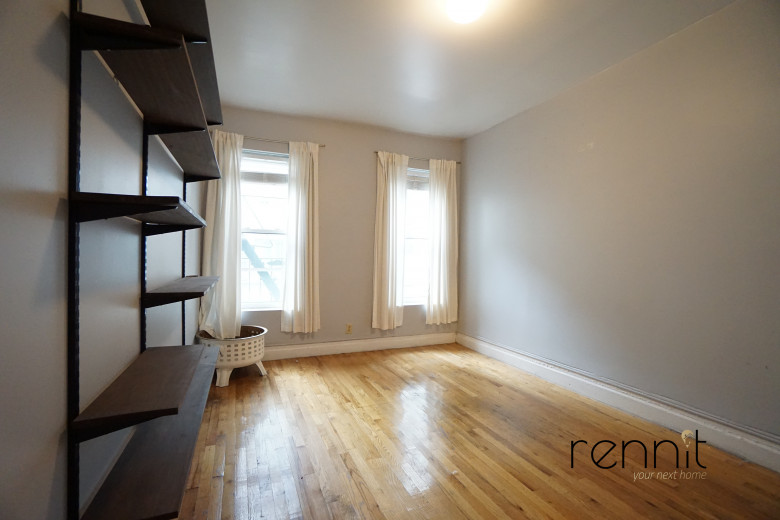 370 Bedford Ave, Apt 7 Image 6