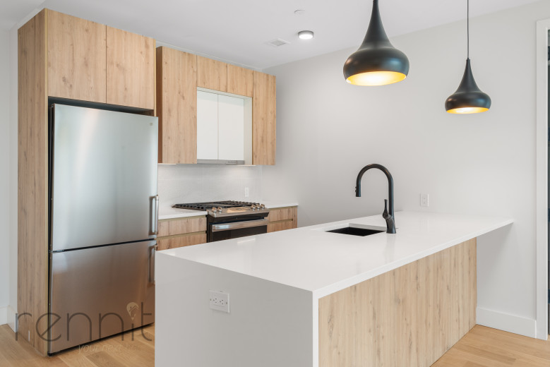 580 Classon Ave, Apt 5B Image 4