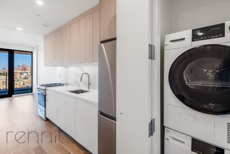 375 Dean St, Apt 1002 Image 3