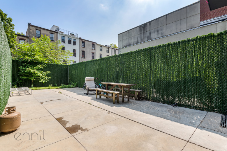 774 Lexington Ave, Apt 1B Image 22