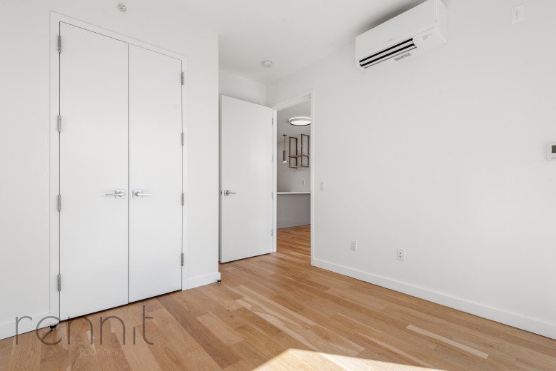 375 Dean St, Apt 1105 Image 10