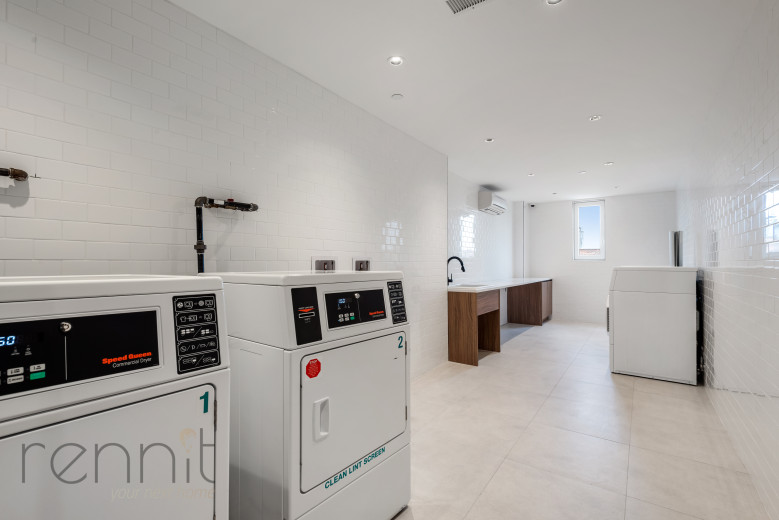 35 Kingston Ave, Apt 201 Image 15
