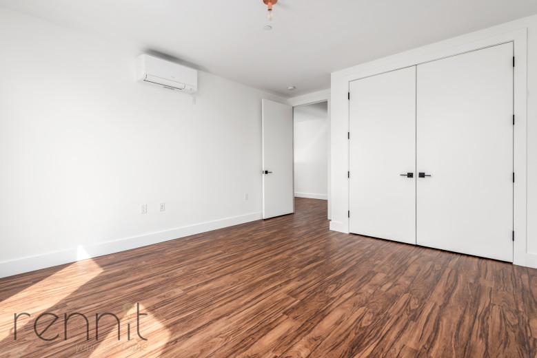 26-24 4th St, Apt 607A Image 11