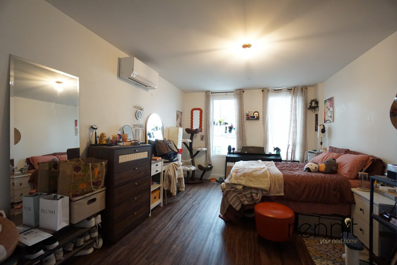26-24 4th St, Apt 607A Image 17