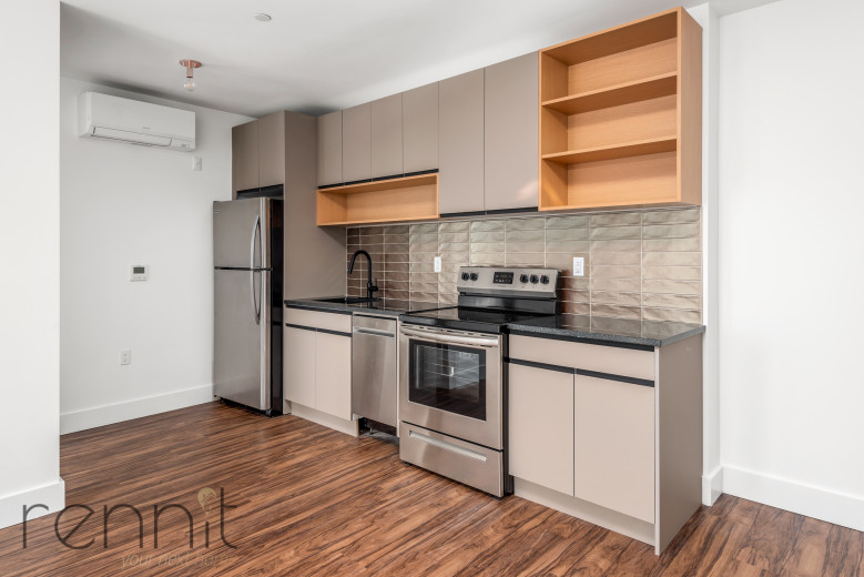 26-24 4th St, Apt 607A Image 6