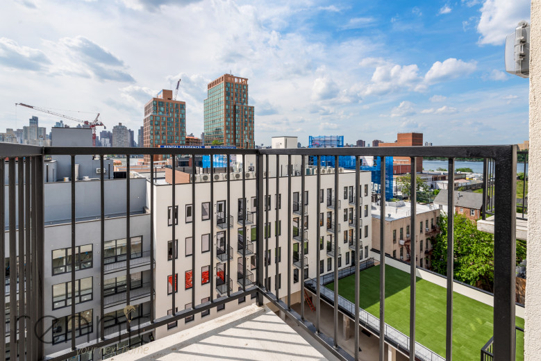 26-24 4th St, Apt 607A Image 10