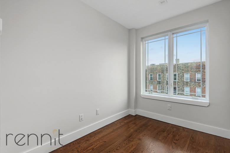 1031 Montgomery St, Apt 4F Image 4