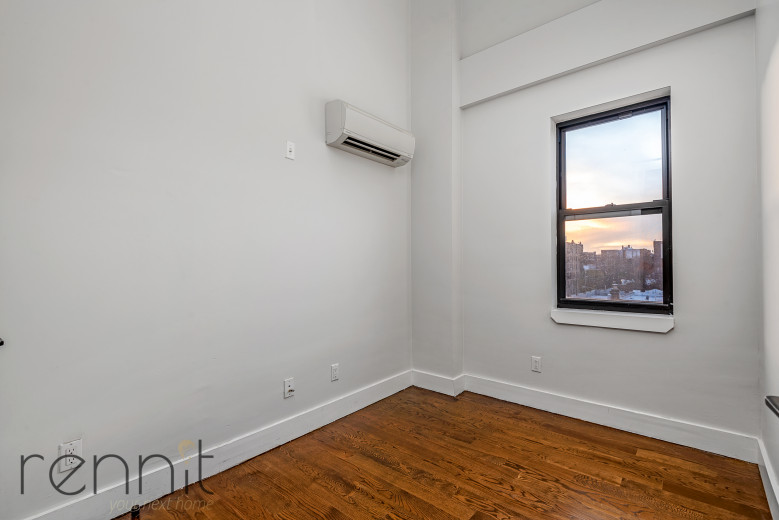 1031 Montgomery St, Apt 4F Image 6