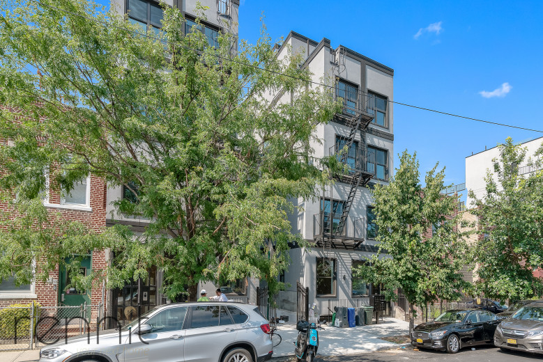 223 Martense St, Apt 4R Image 10