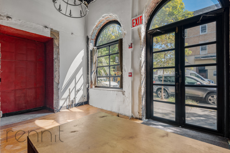 1093 Putnam Ave Commercial, Apt C5 Image 4