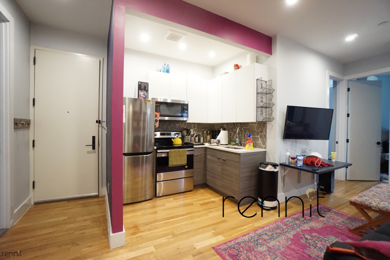 373 Howard Ave, Apt 3A Image 2