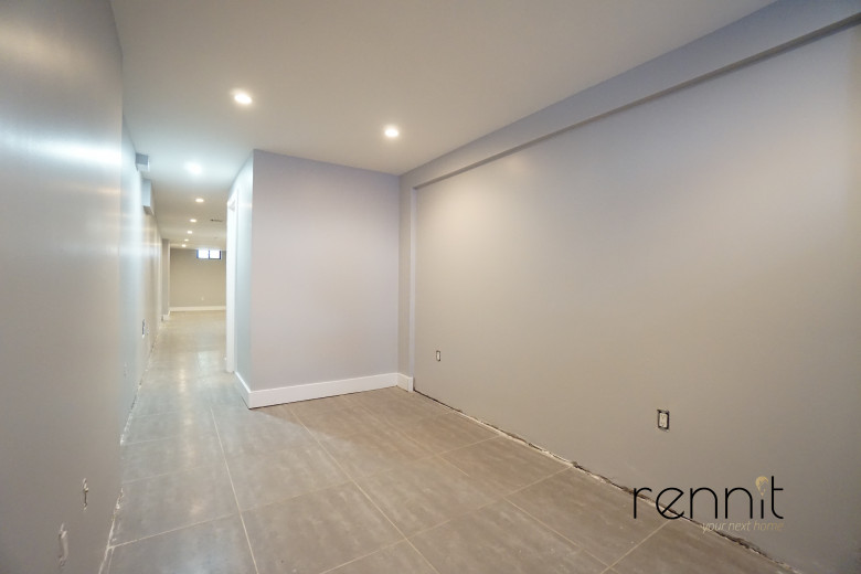 161 Harman St, Apt 1L Image 17