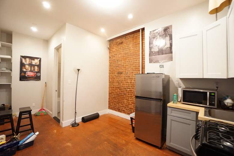 217 Ralph Ave, Apt 1L Image 3