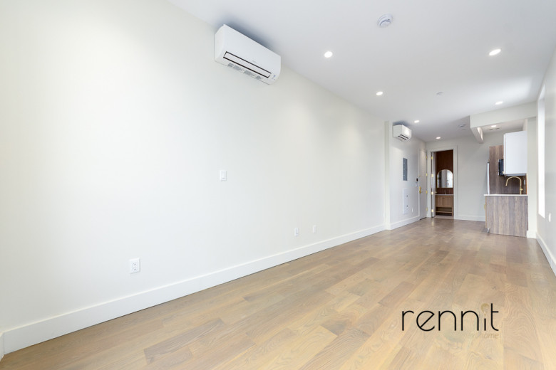 275 20th St, Apt 5D Image 2