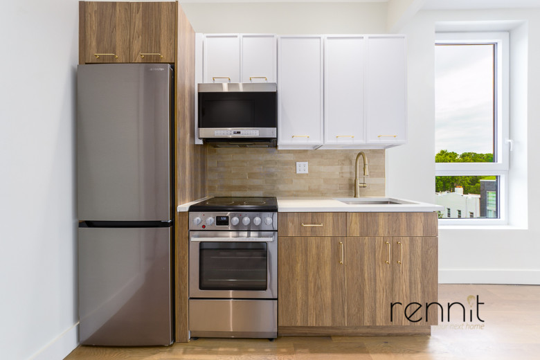 275 20th St, Apt 5D Image 5