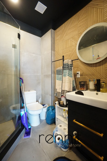 853 Lexington Ave, Apt 5A Image 8