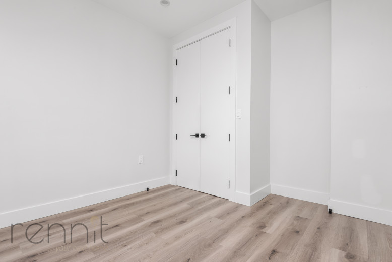 125 Kings Hwy, Apt 5C Image 6