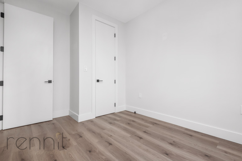 125 Kings Hwy, Apt 5C Image 9