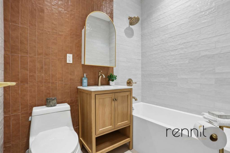 275 20th St, Apt 4D Image 7