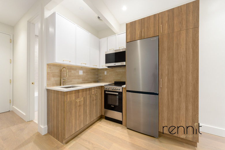 275 20th St, Apt 4A Image 4