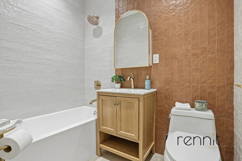 275 20th St, Apt 4i Image 5