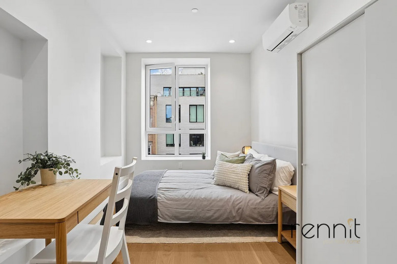 275 20th St, Apt 2i Image 4