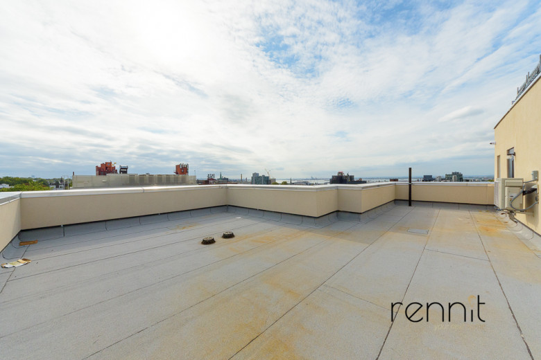 275 20th St, Apt 2J Image 7
