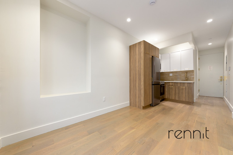 275 20th St, Apt 4L Image 2