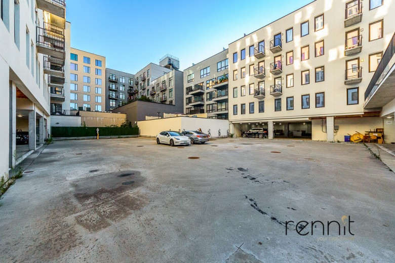 26-24 4th St, Apt 510A Image 36