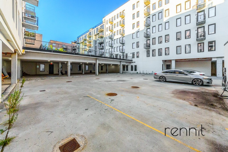 26-24 4th St, Apt 510A Image 37