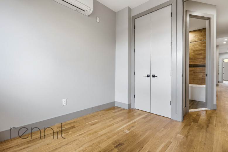 1716 Woodbine St, Apt 3R Image 12