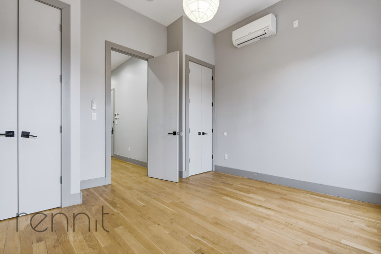 1716 Woodbine St, Apt 3R Image 6