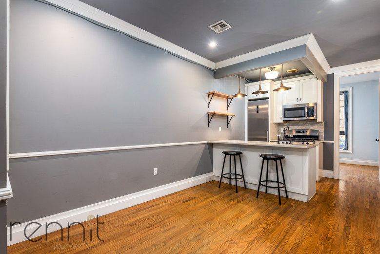 1622 Summerfield St, Apt 1L Image 2