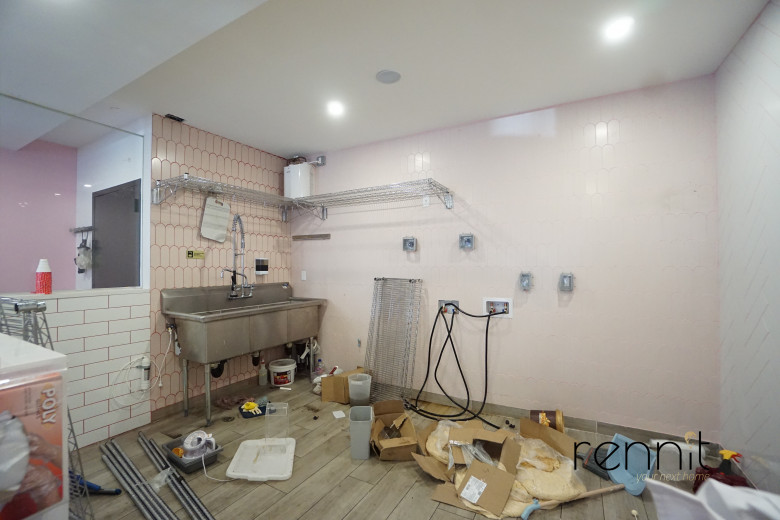 156 Tompkins Ave, Apt Commercial Image 6