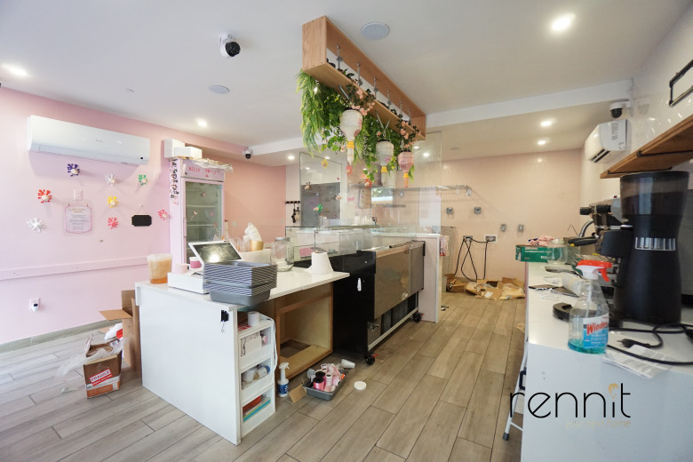 156 Tompkins Ave, Apt Commercial Image 7