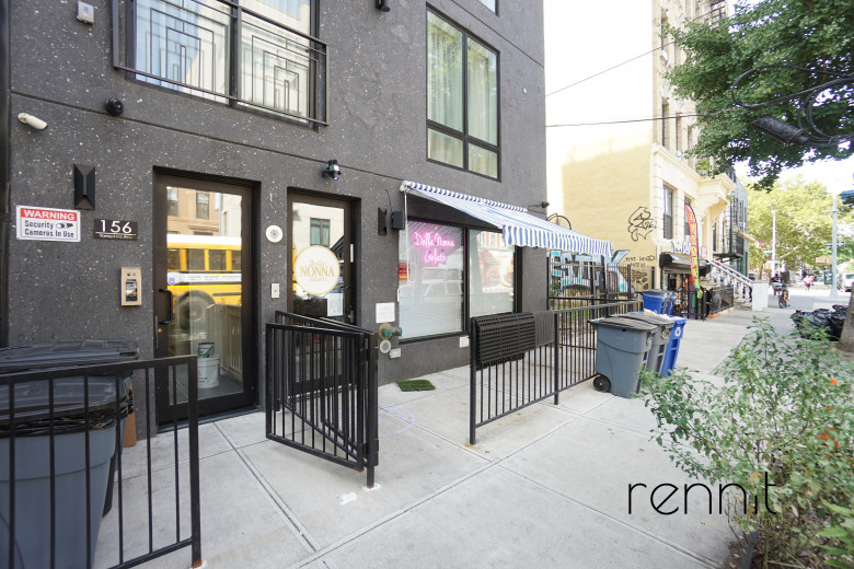 156 Tompkins Ave, Apt Commercial Image 9