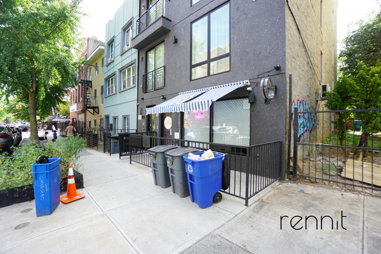 156 Tompkins Ave, Apt Commercial Image 10