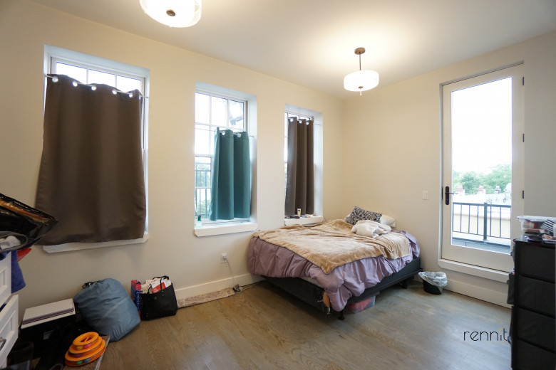 235 Martense St, Apt 3A Image 12